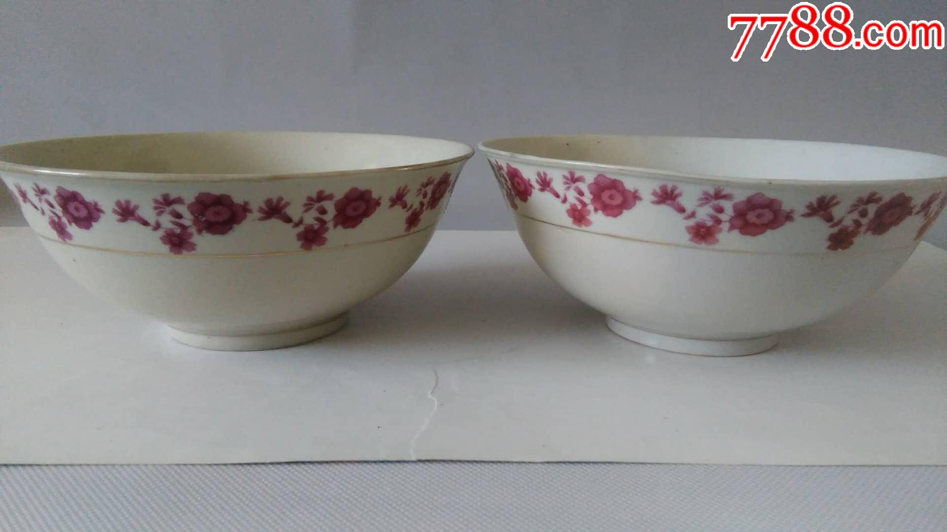 六十年景德镇艺术瓷厂小红花碗一对