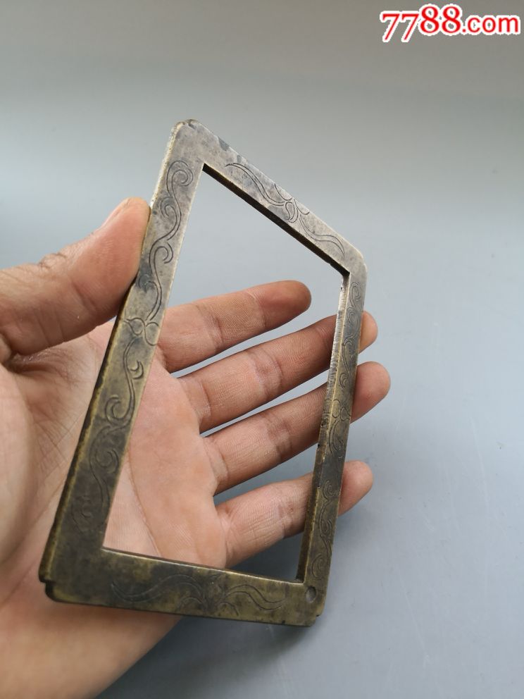 民国刻花卉纹铜方圈镇纸