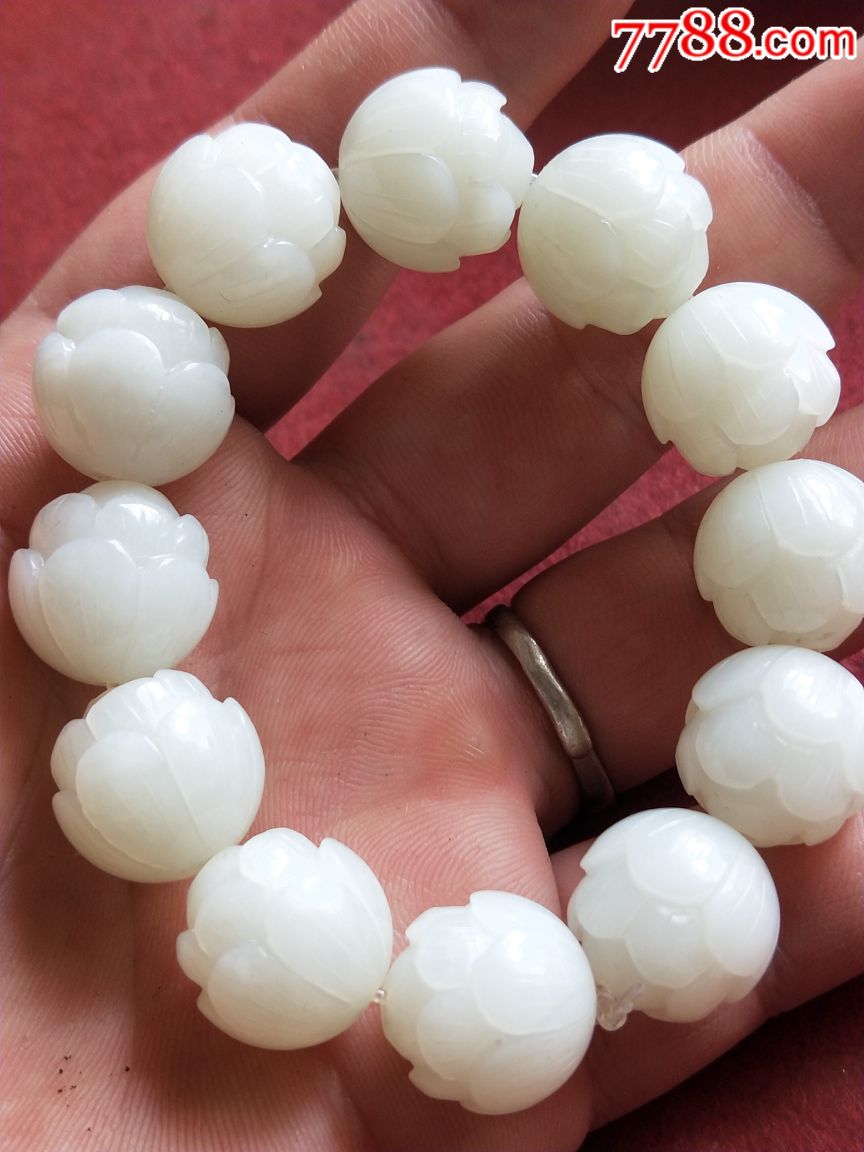 和田玉莲花手串