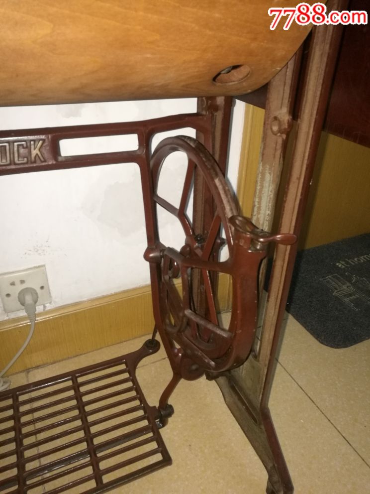 老孔雀牌缝纫机