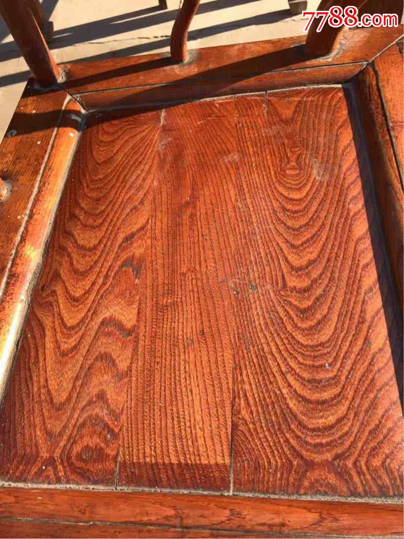 柞木桌椅三件套全品包老花纹漂亮尺寸如图.