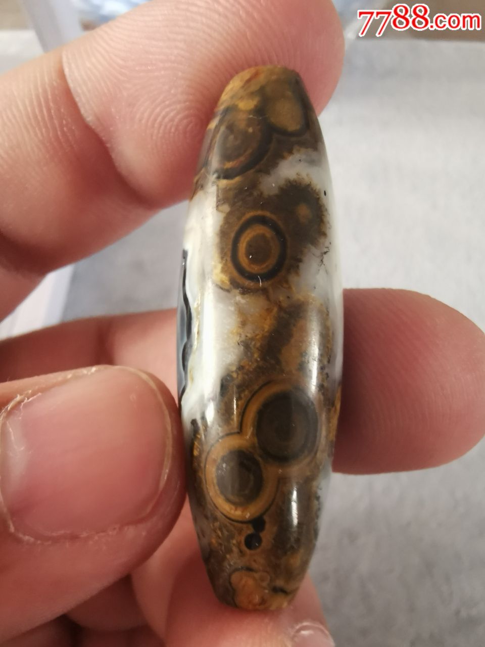 九眼石页岩玛瑙蒙天珠