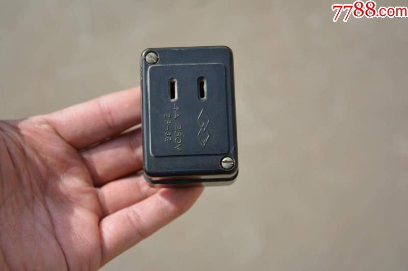 老插座式拉线开关