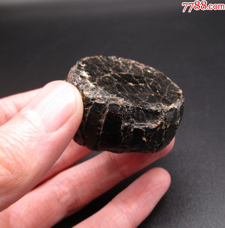 包老包真一块清代黑色蜜蜡翳珀