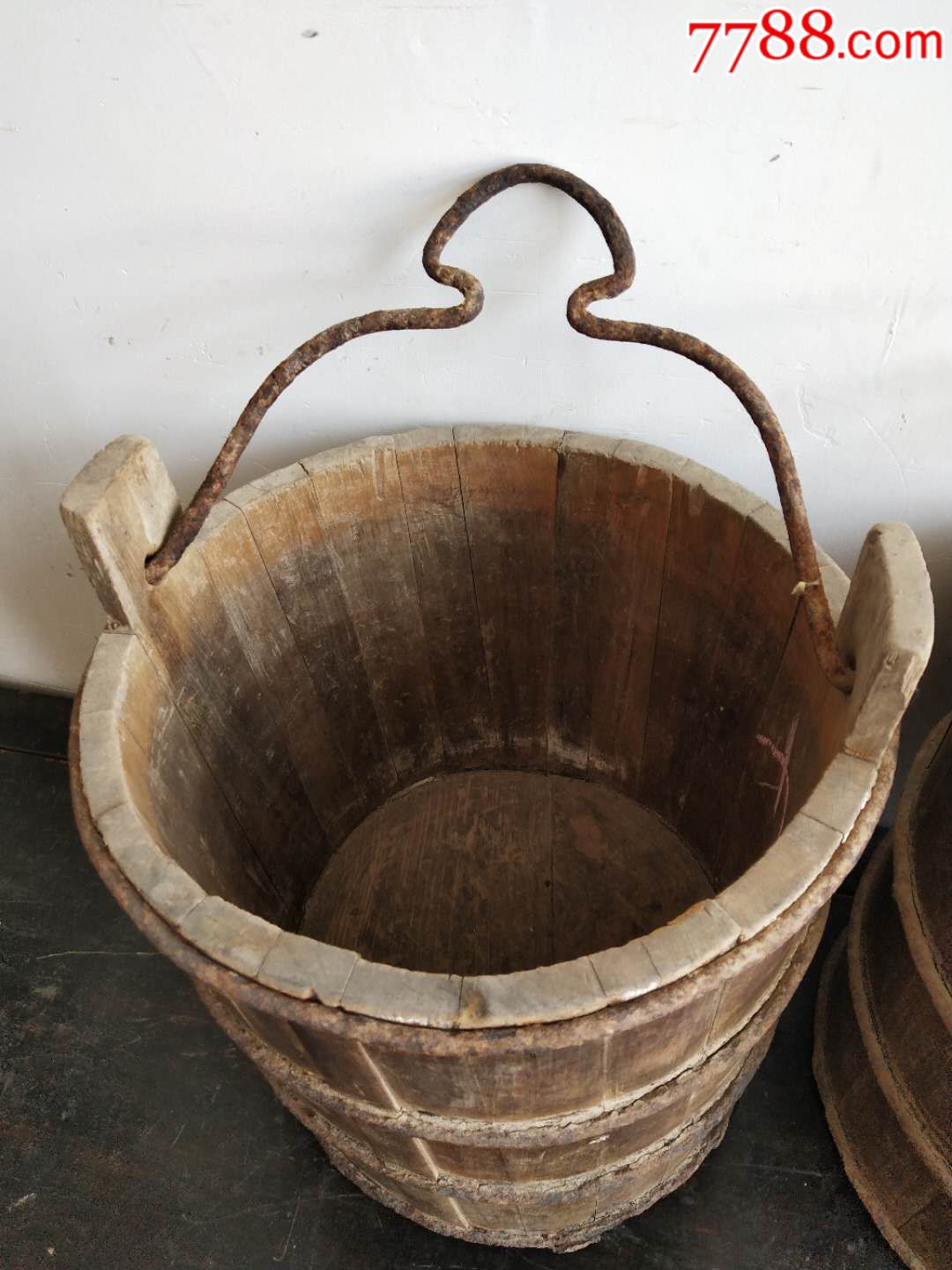 民国柏木水桶一对,以前人民担水吃用的工具,全品包老正常使用,尺寸