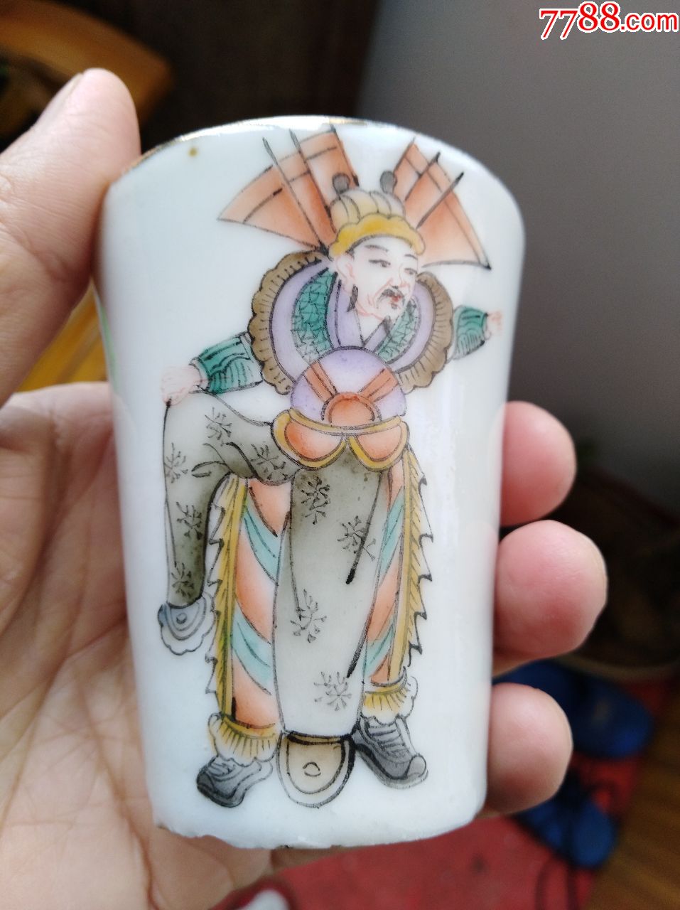 罗仲林绘刀马人物高白釉小杯