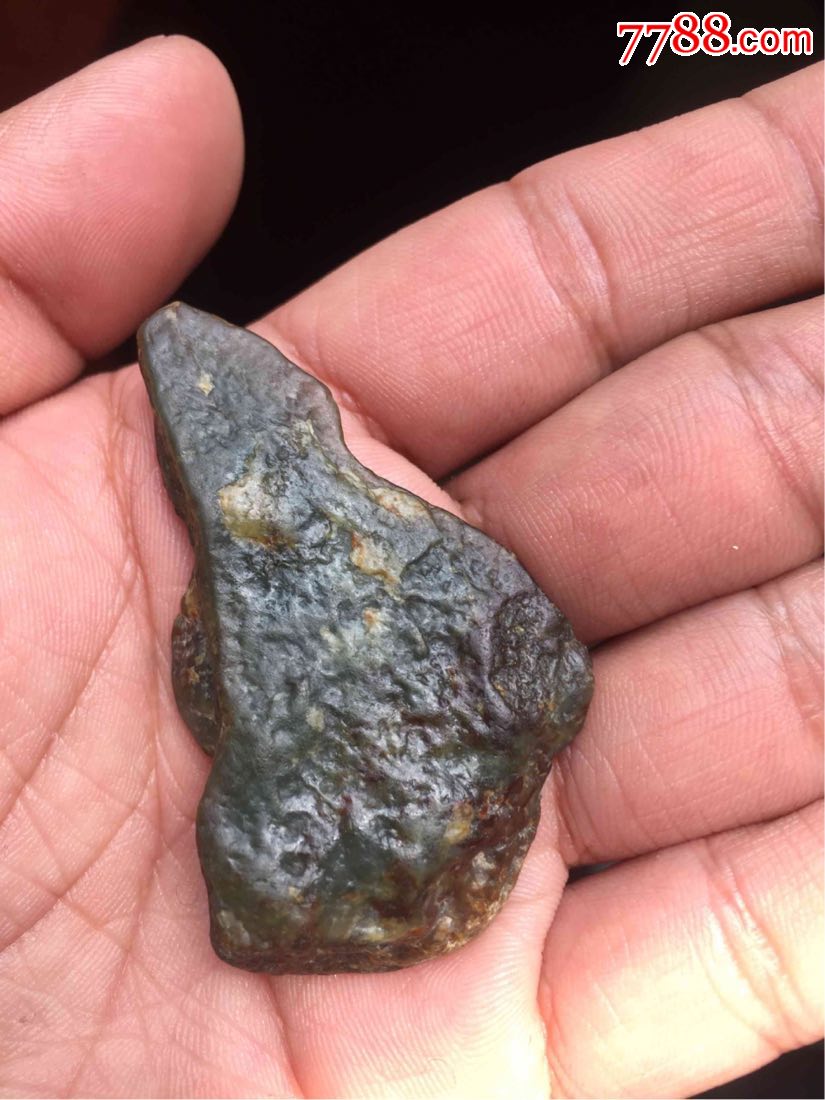 辽宁岫岩河磨玉籽料原石