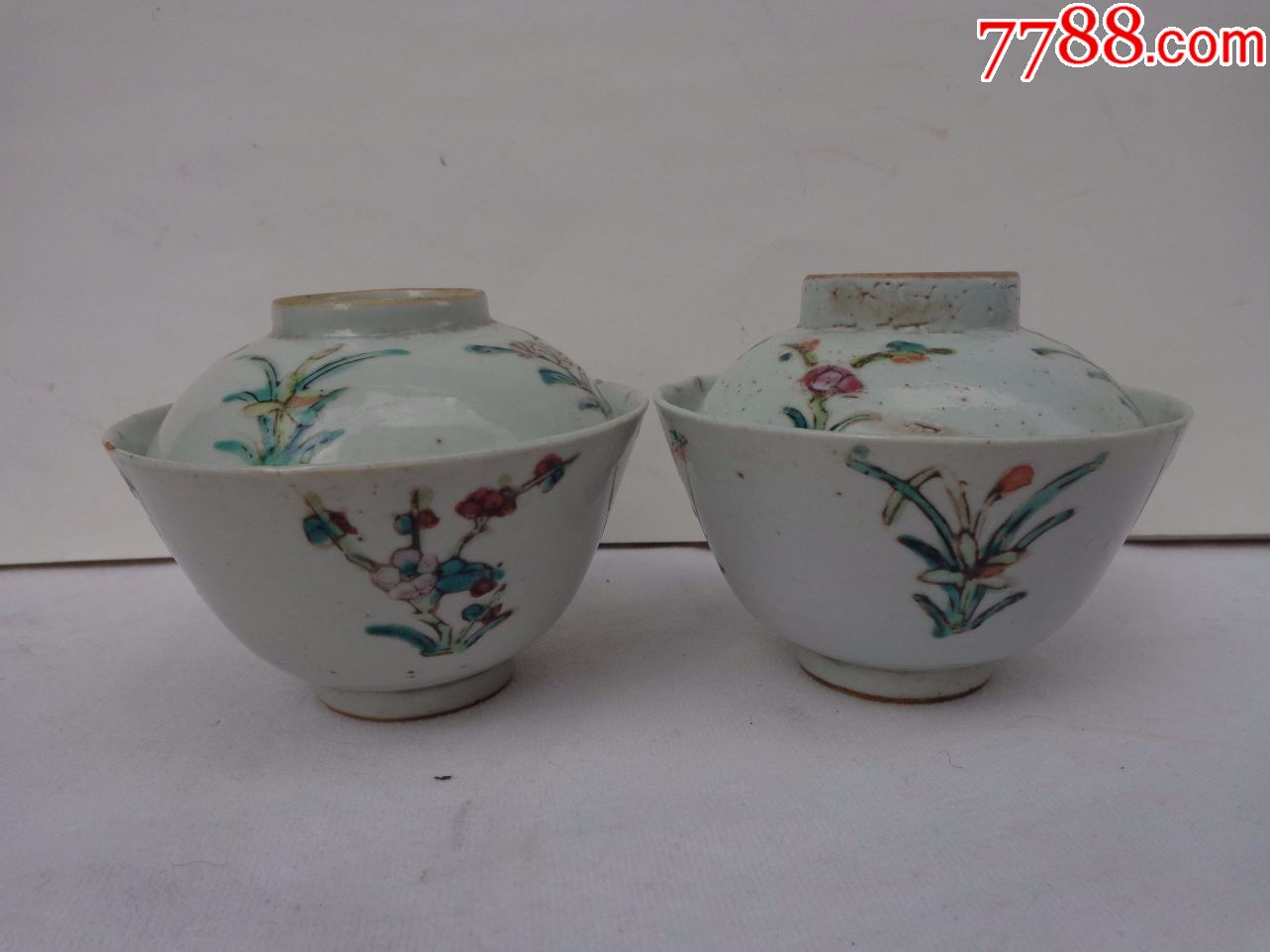 清代粉彩四季花卉茶碗2个