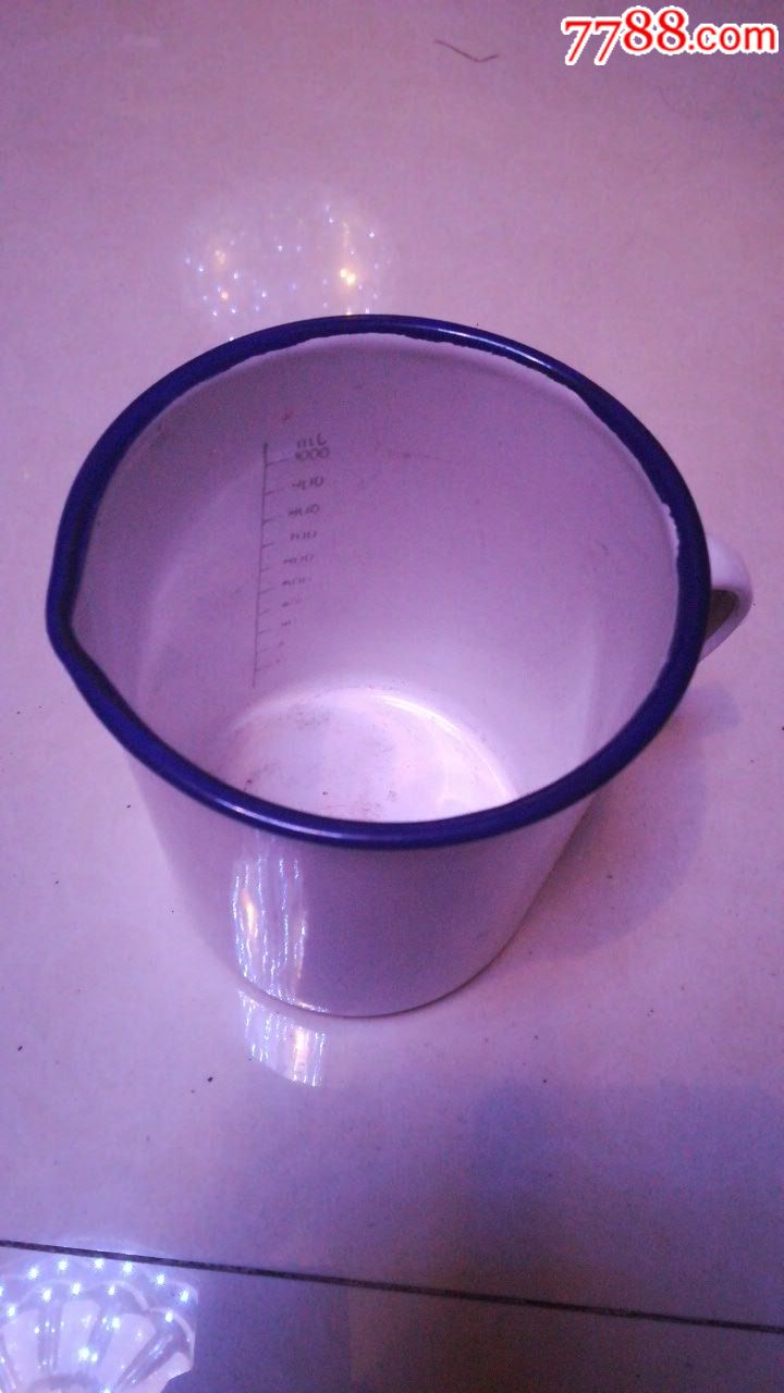 搪瓷量杯