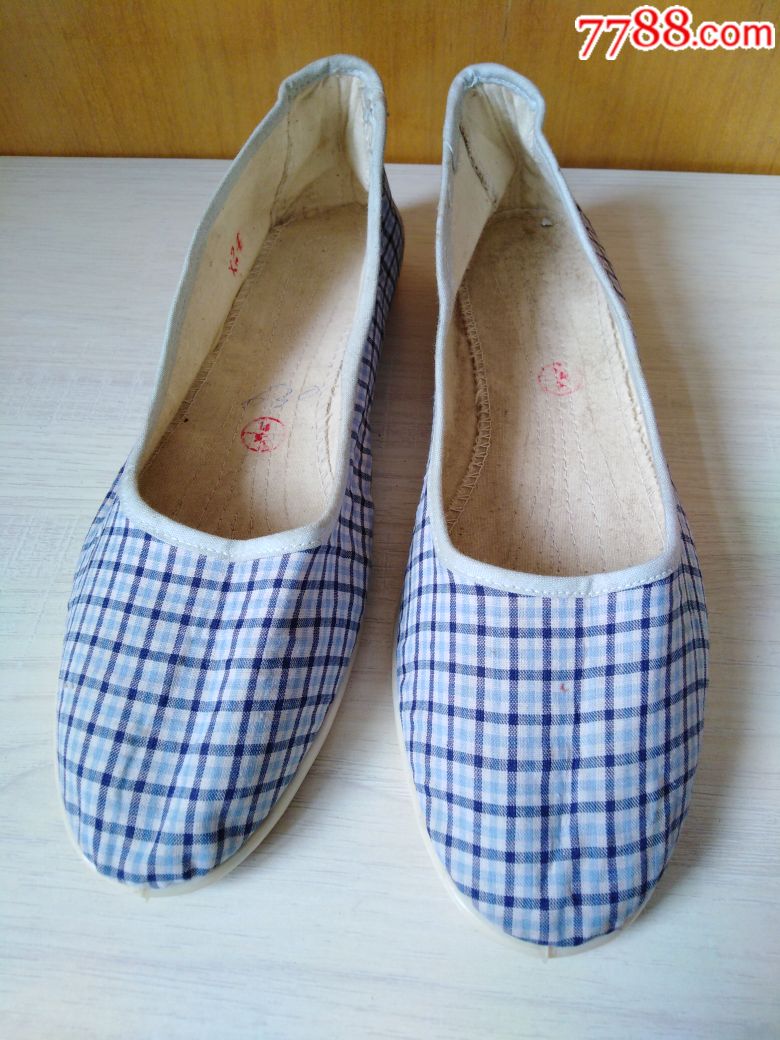 女布鞋_价格30.0000元_第1张_7788收藏__中国收藏热线