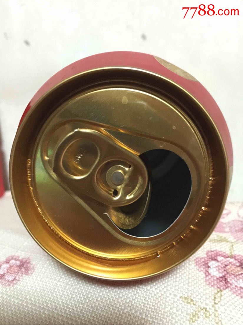 330ml凯撒王黄啤酒罐(猪年限量版)