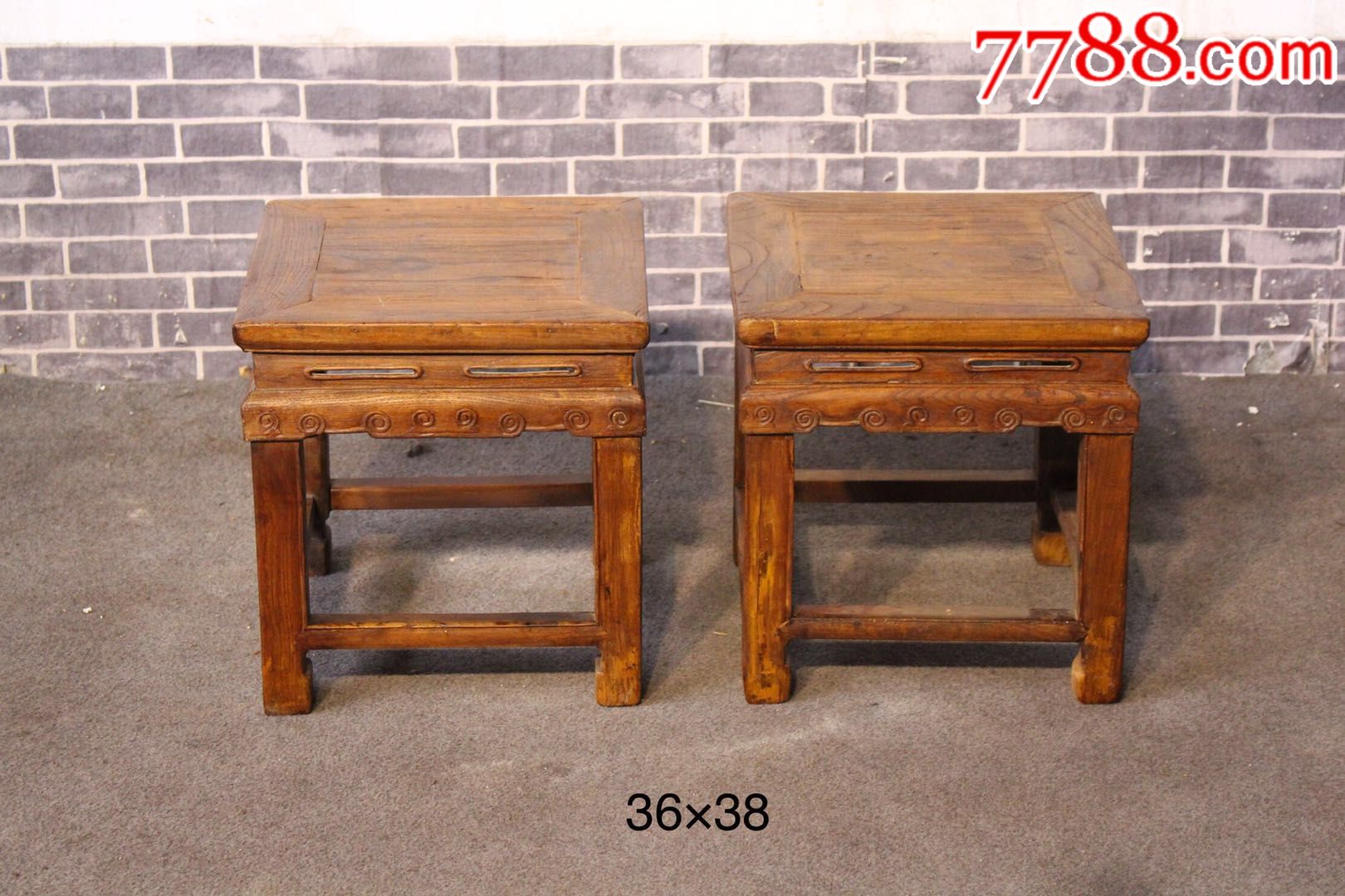 双鱼洞门苏作古典清晚期黄榉木小方凳一对