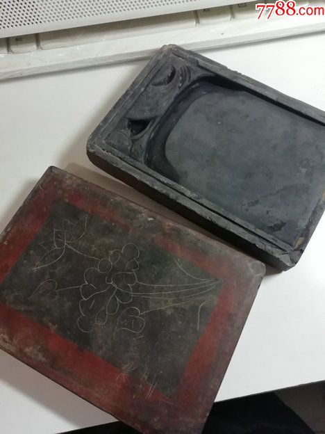 民国时期的老砚台带盖