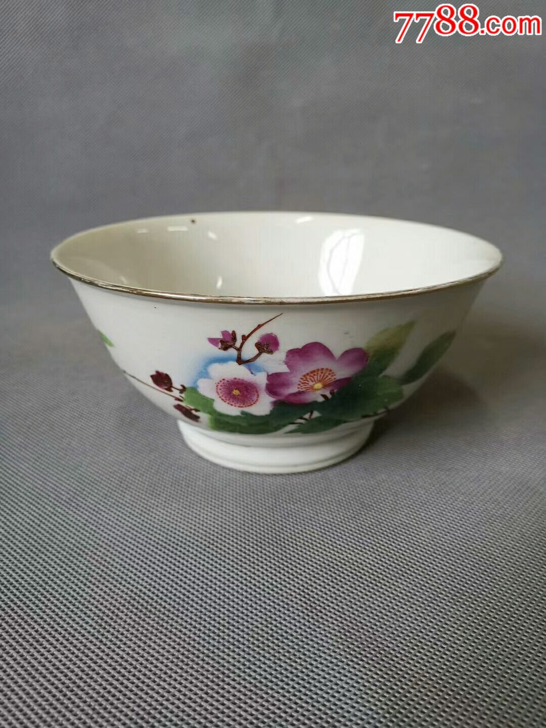 五十年代瓷碗.高8.5厘米,宽17厘米.全品.