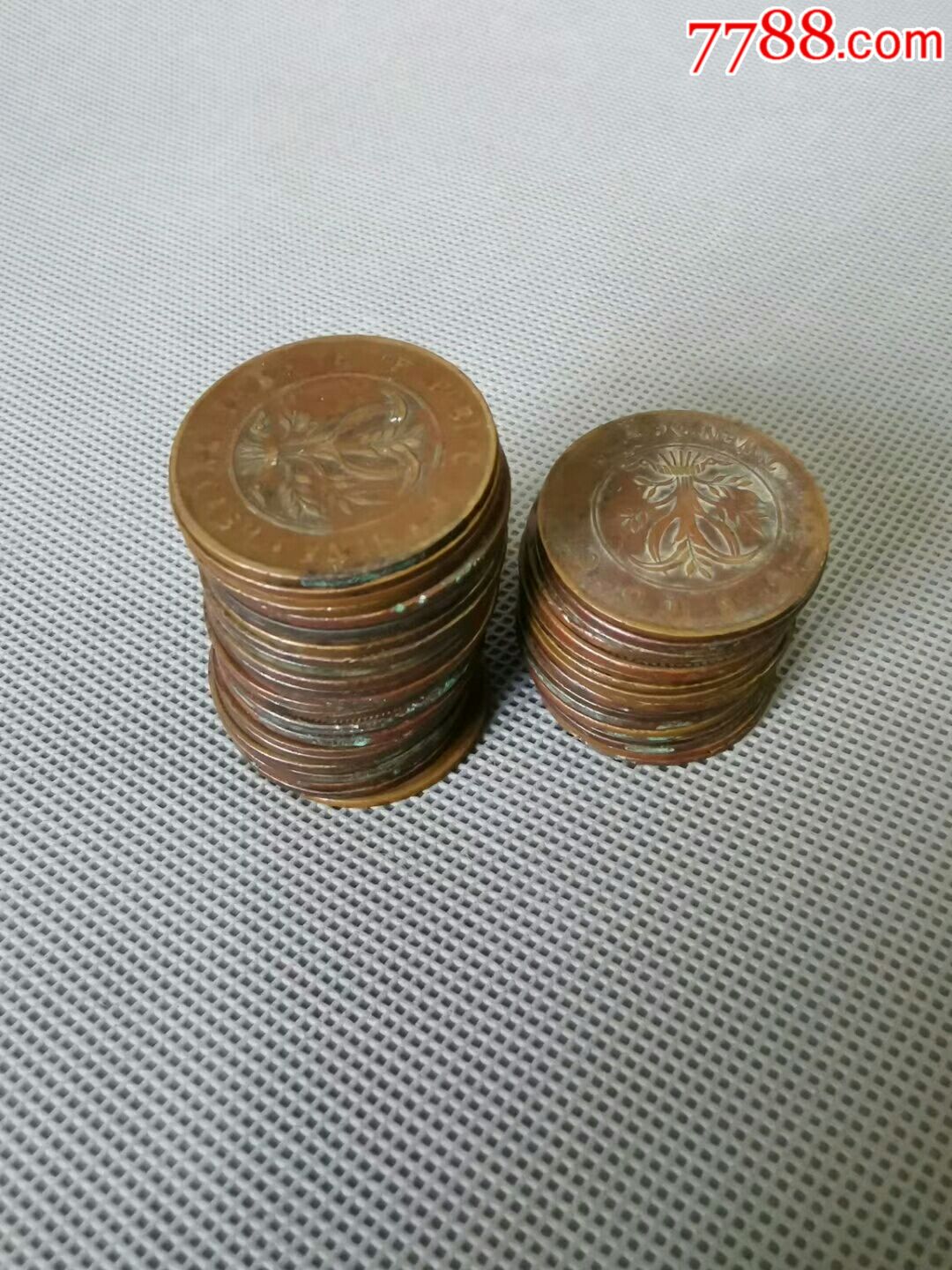 民国铜板49枚.径3.2厘米,大小一致.包老包真.品如图.