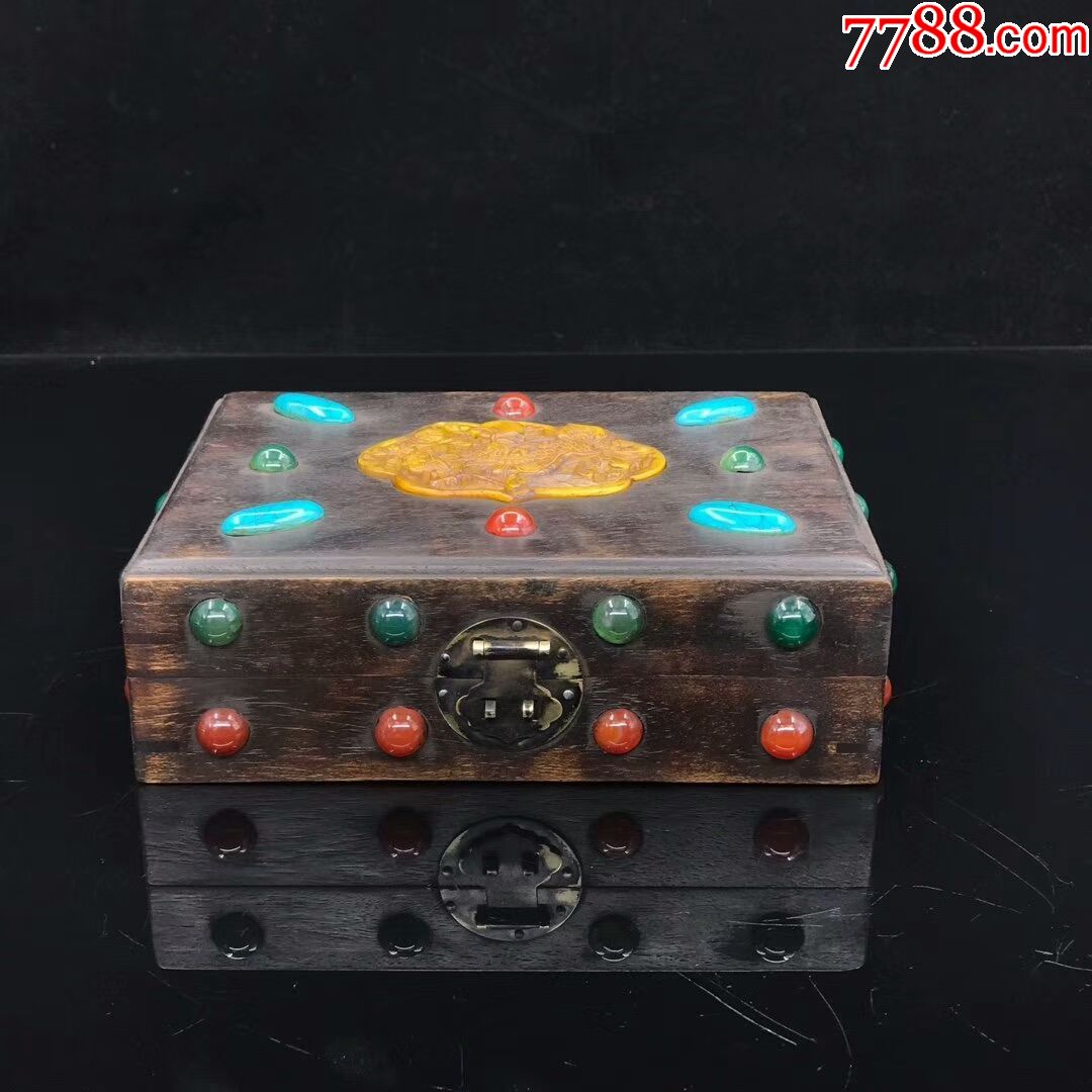 檀木镶嵌宝石多宝盒长20宽152高63厘