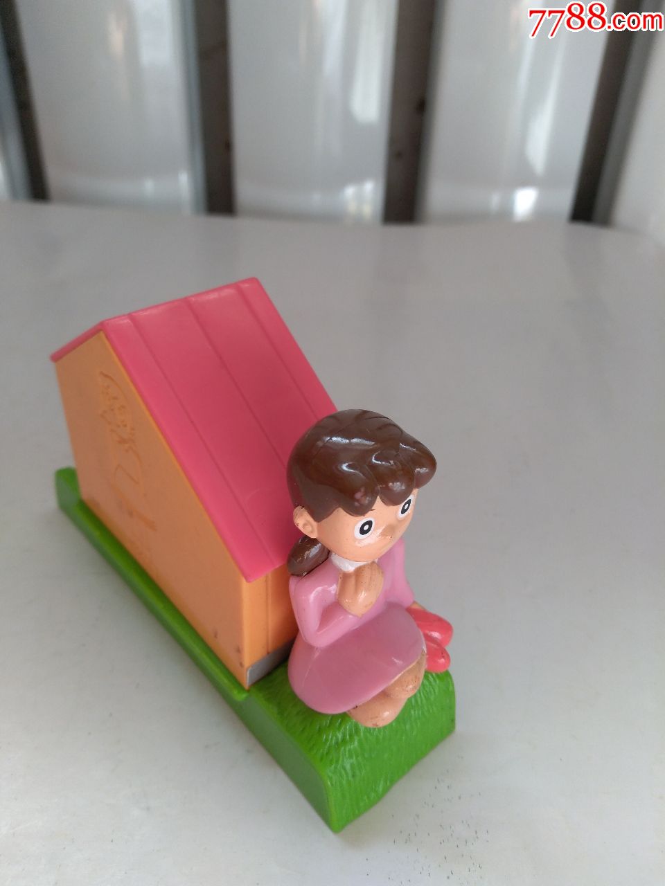 肯德基(kfc)限量玩具,哆啦a梦系列,2008款,小静,比较稀缺,点图可放大