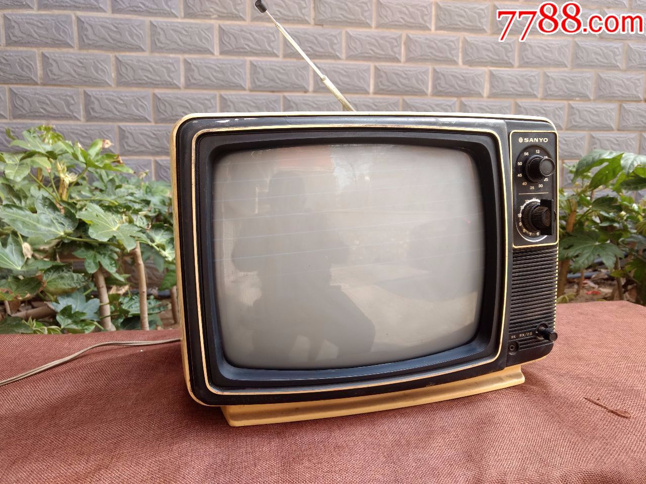 三洋sanyo14寸黑白电视机