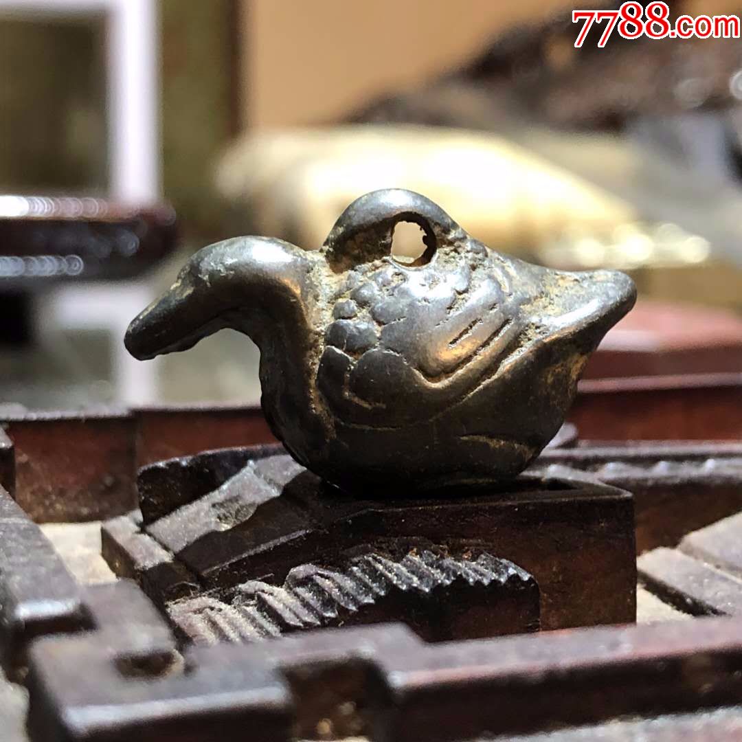 宋代鸭型青铜铃铛