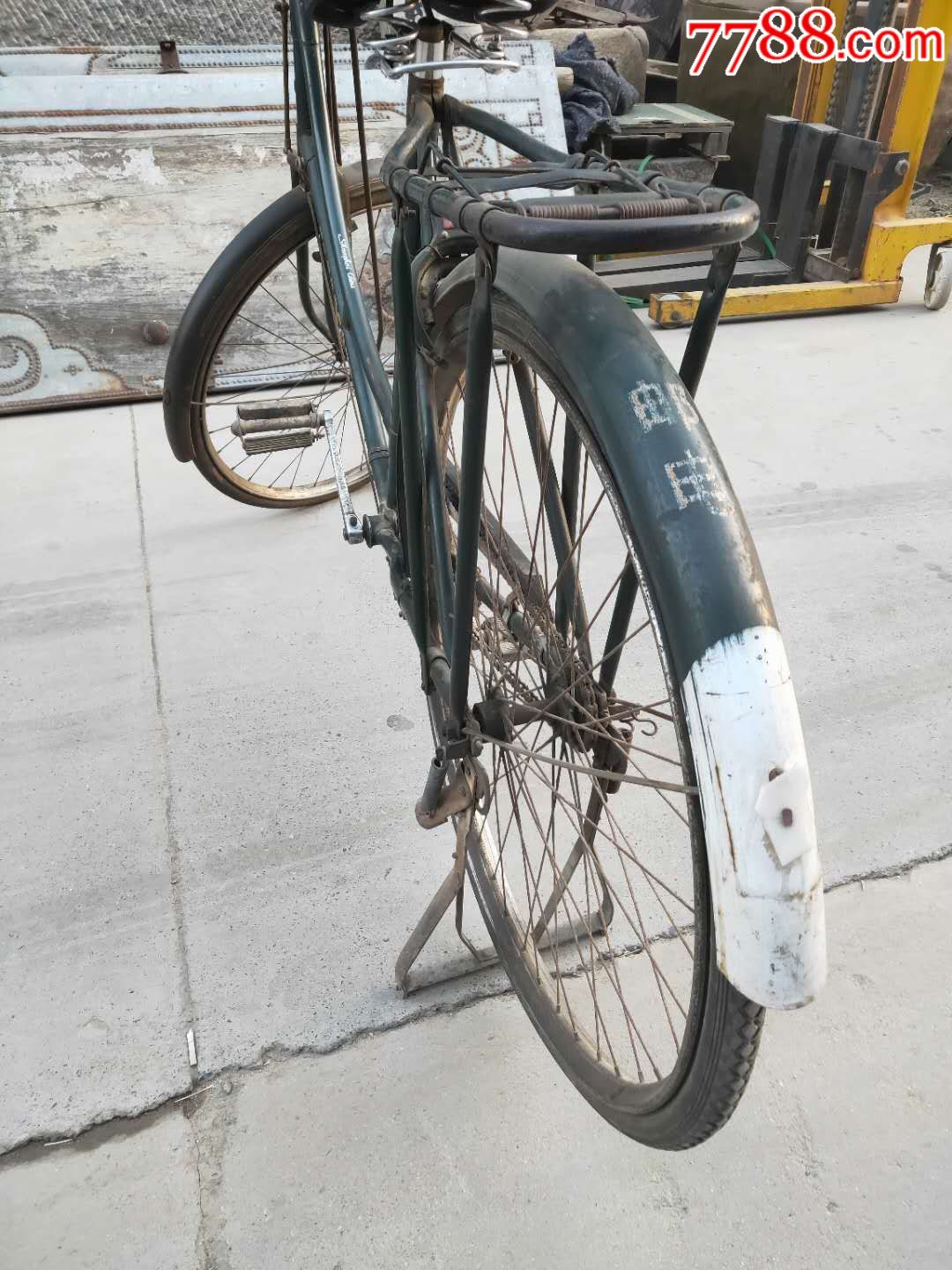 一辆邮政专用车品相如图永久牌弯梁有怀旧情节的朋友联系