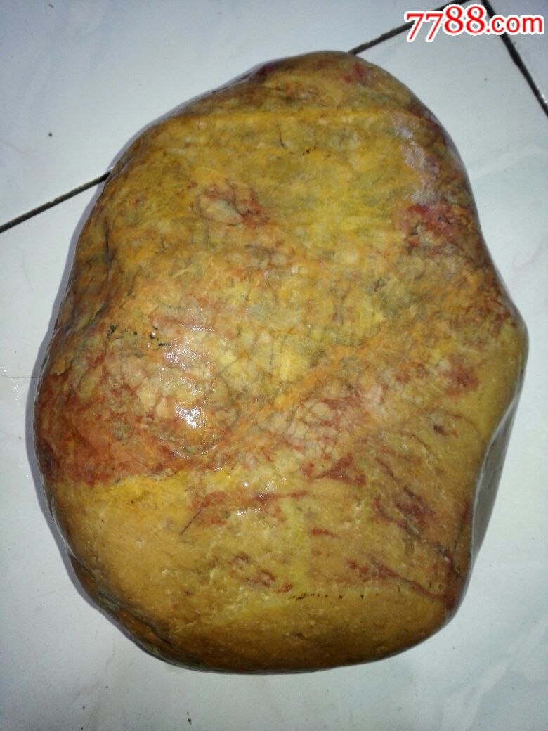 天山奇石石英岩玉鸡血红