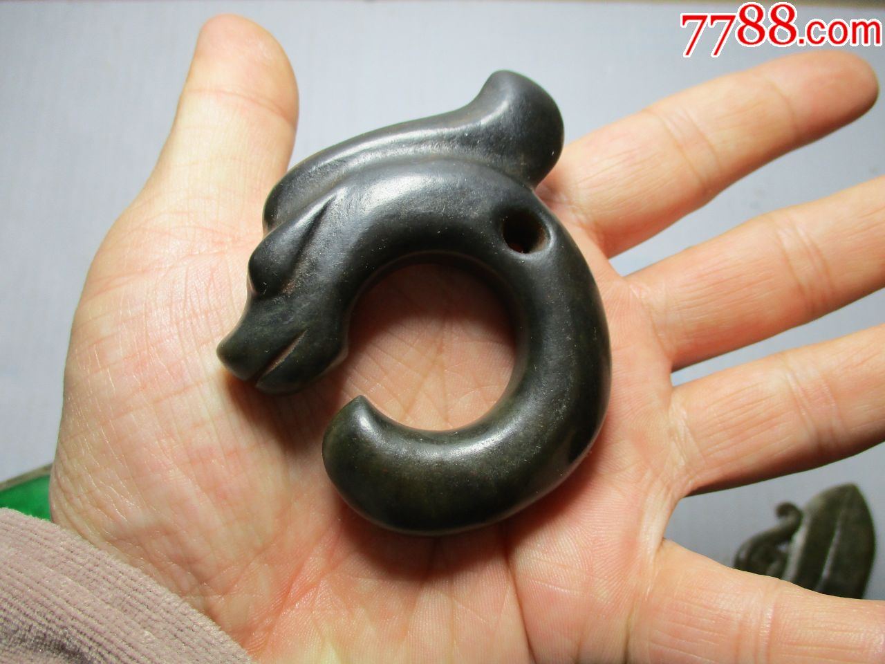 以前收到红山文化玉猪龙