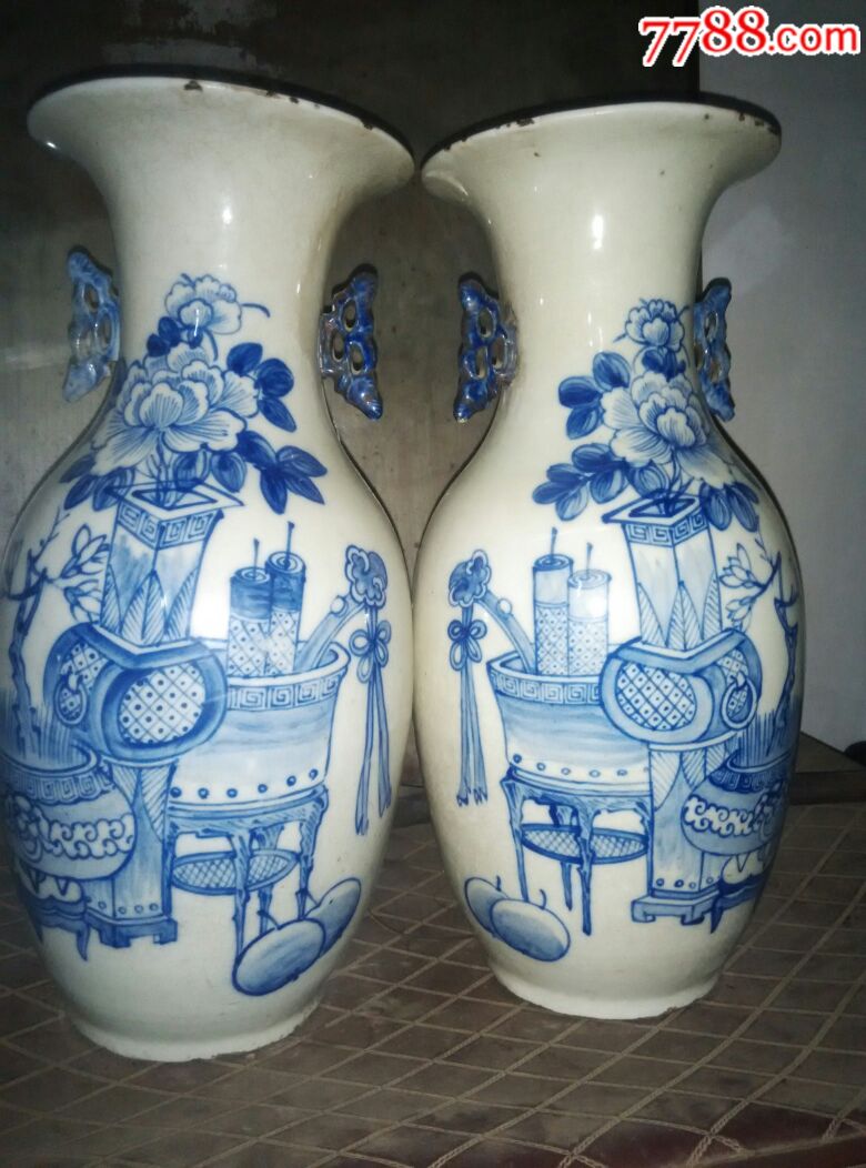 青花嫁妆瓶一对