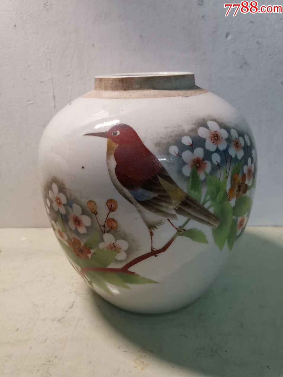 民国喜鹊登梅花鸟罐一对