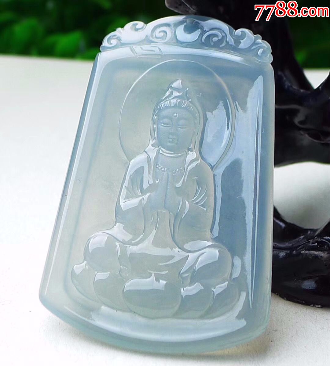 天然翡翠a货精美水润冰种老坑冰透玉质细腻胶感十足牌型立体观音菩萨