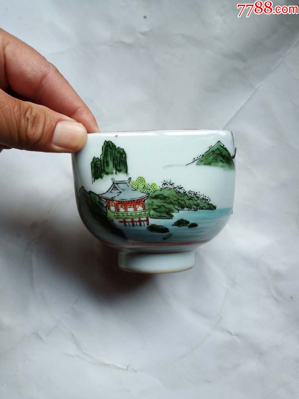 九谷--玉峰--方碗-日本官窑--裂缝之外毫无磨损--官窑气质尽显