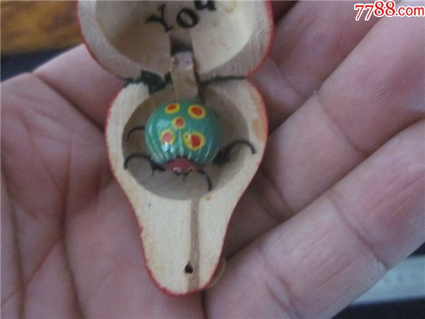上世纪8090年代木质水果带瓢虫四肢都能动童年怀旧玩具小草莓