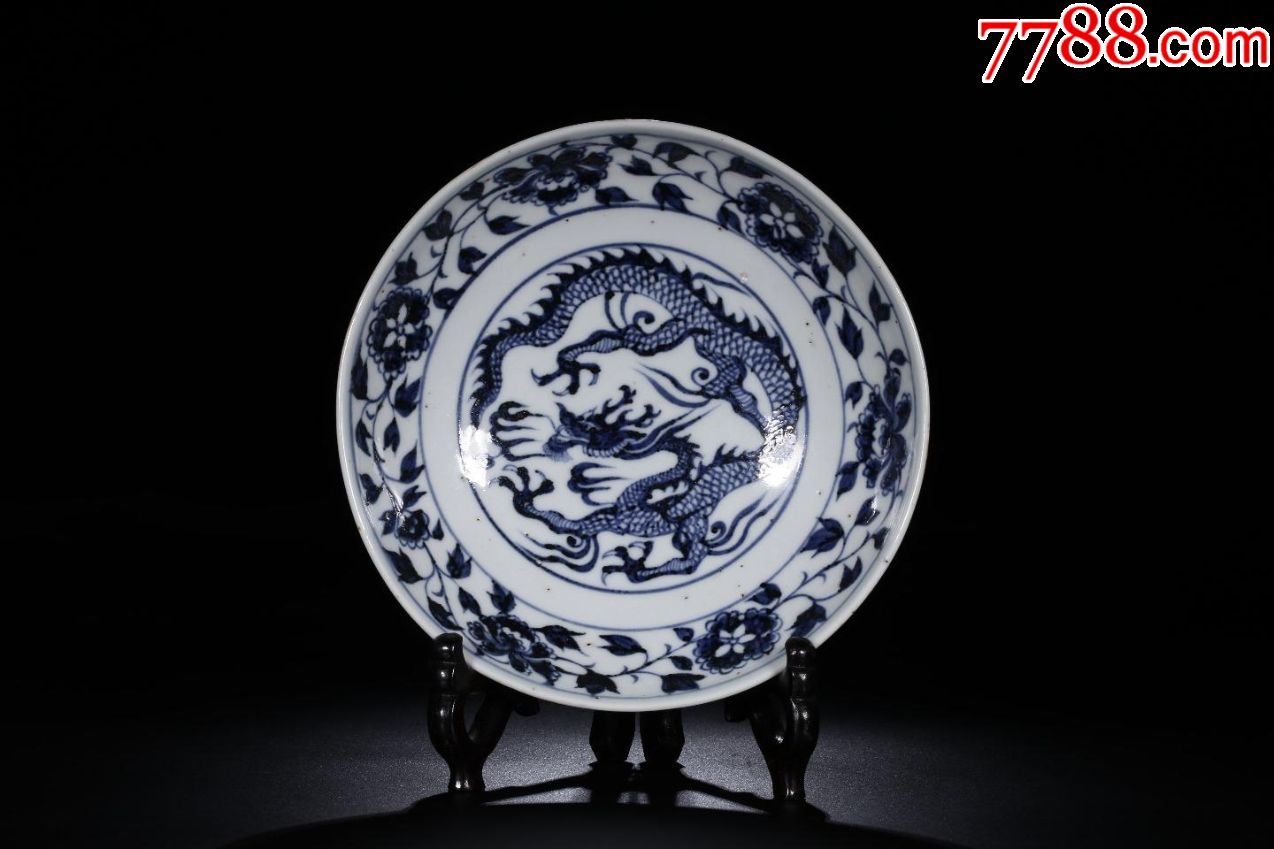 元代青花龙纹花卉碗