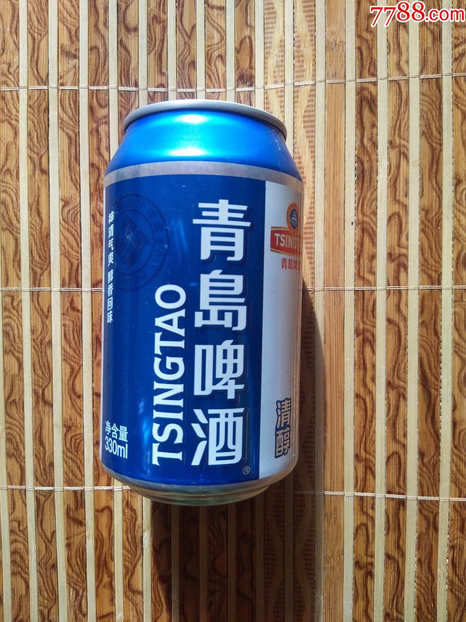 青岛啤酒蓝色易拉罐图片