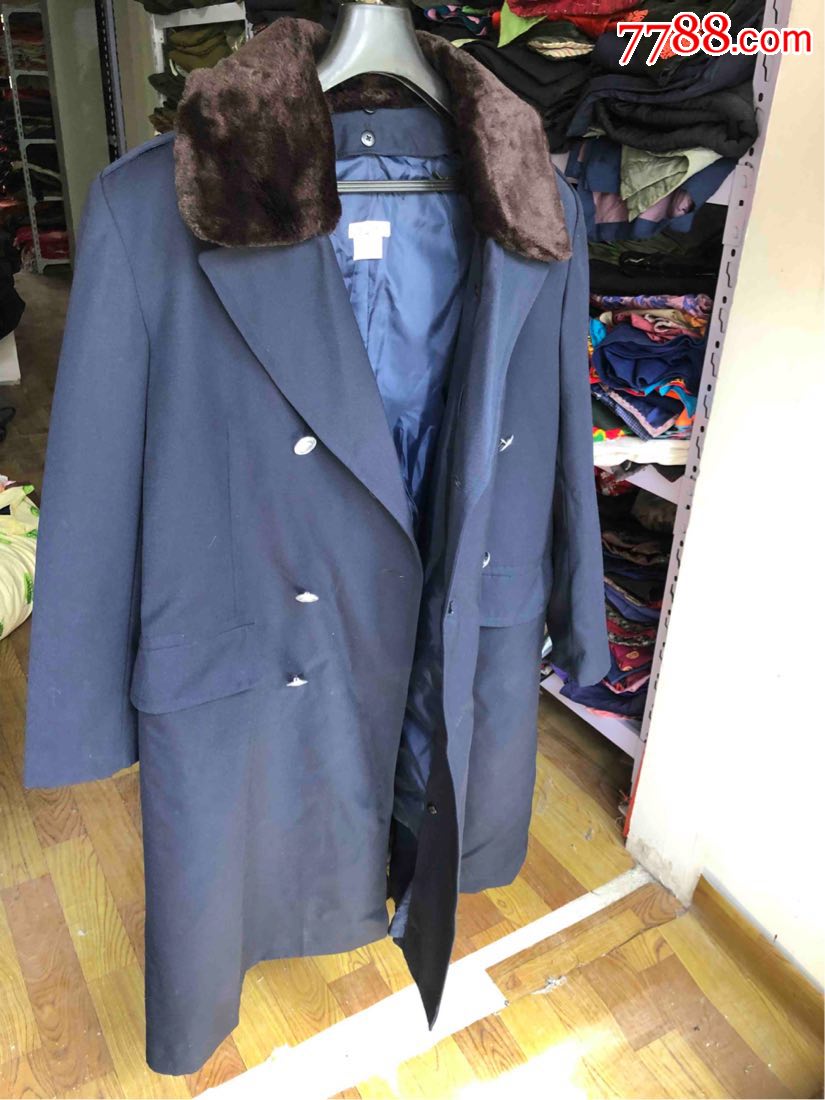 全新纯毛税务大衣红都牌