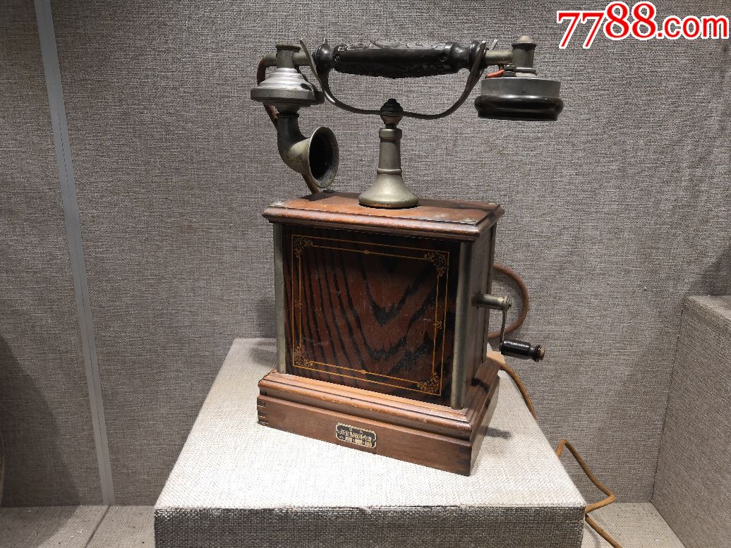 二战时期日军1943年使用的手摇电话机原品适用爱国教育展出