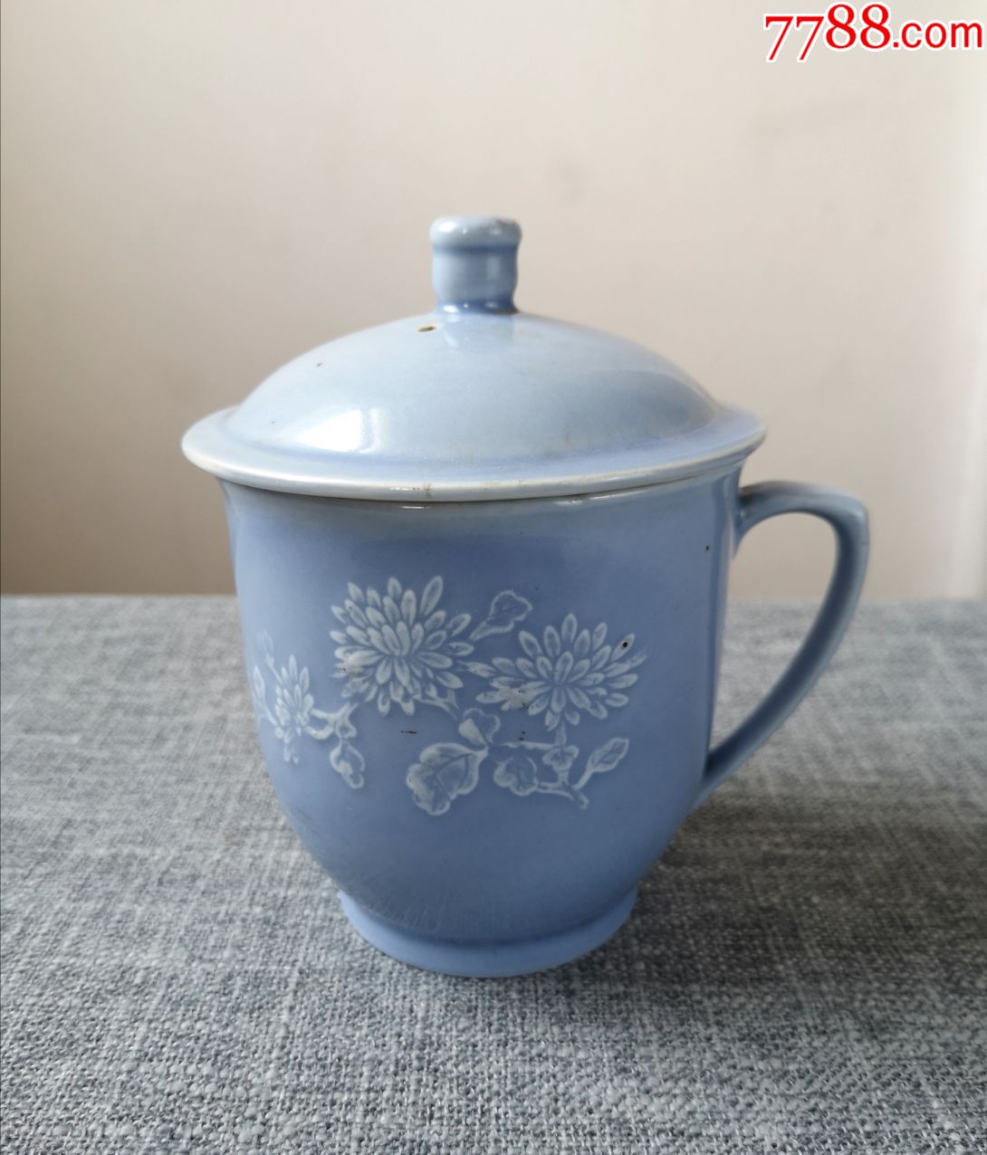 瓷60年代建国瓷厂天青釉堆白花卉茶杯