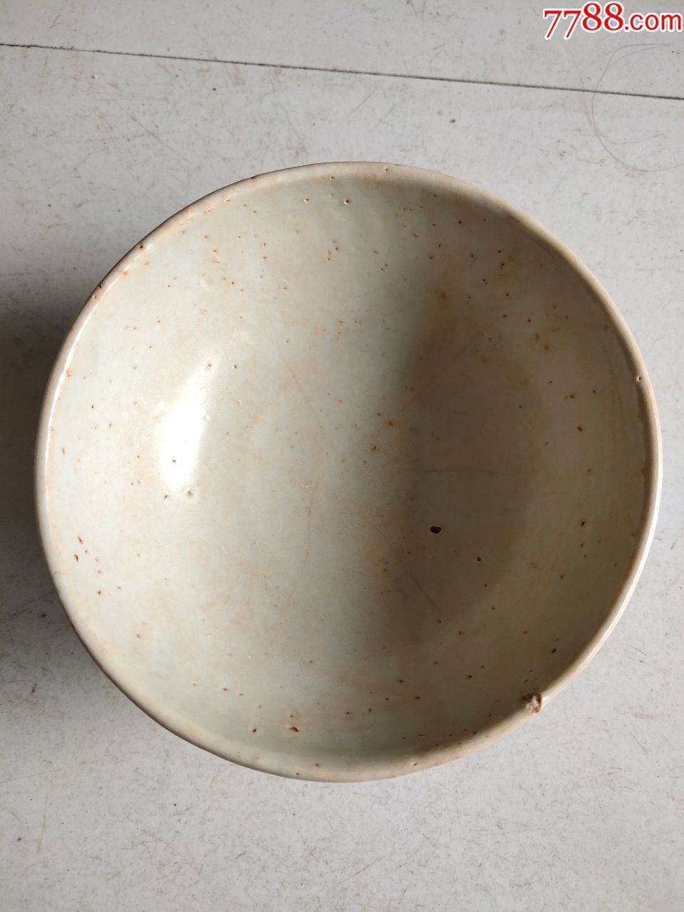 宋代白瓷高足碗