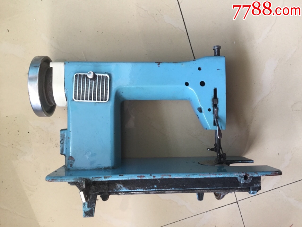 燕牌缝纫机
