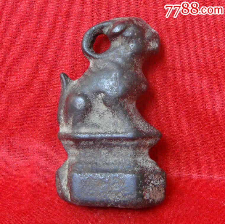 清代民国老秤砣铁羊造型高115cm重970克完整包老编3秤砣