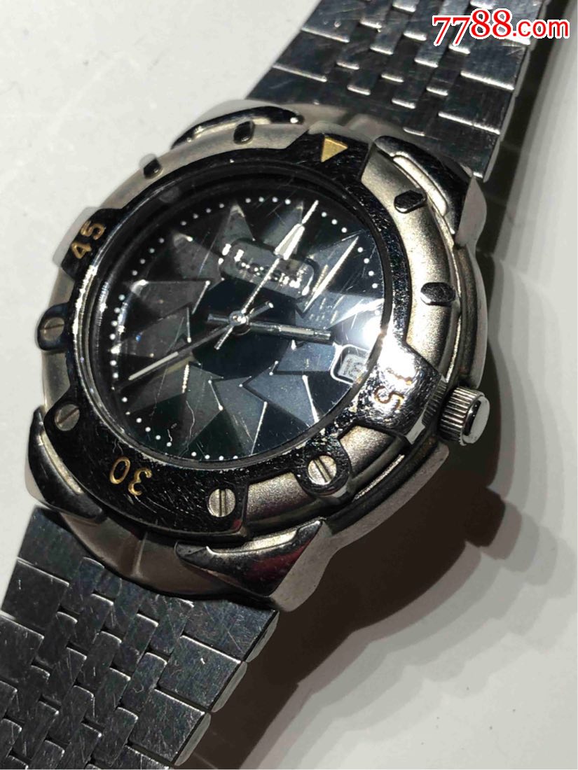 bossini堡狮龙石英男表表盘34mm厚9mm日本售价900人民币_手表/腕表_第