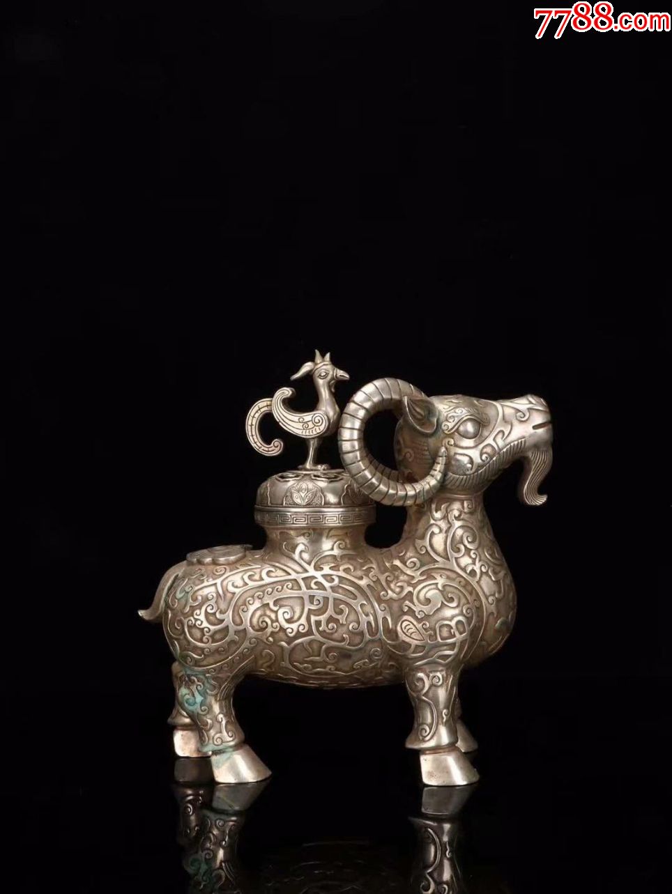 【清代乾隆年制铜鎏银"羊"香薰摆件】_价格4500.