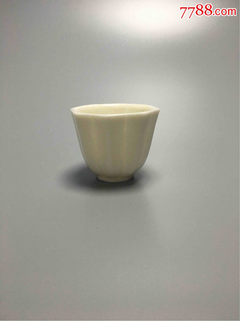 明代古董德化古董杯德化窑白瓷杯古瓷杯八角杯德化窑遗址古董白瓷八角