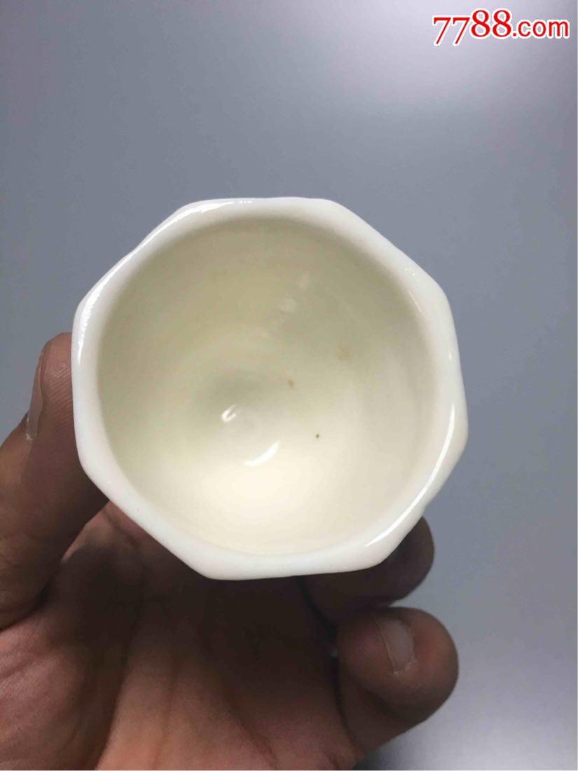 明代古董德化古董杯德化窑白瓷杯古瓷杯八角杯德化窑遗址古董白瓷八角