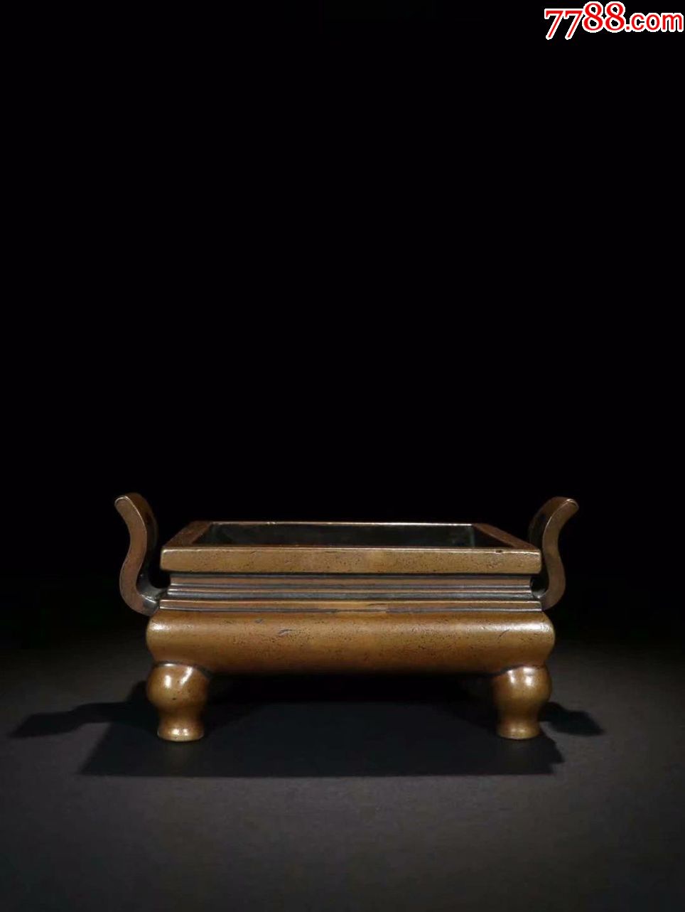 家藏珍宝款铜胎香炉