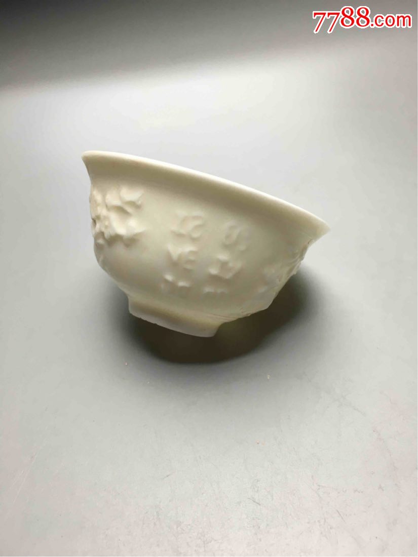 明德化窑口梅花鹿诗文杯瓷器梅花鹿诗文杯尺寸见图猪油白瓷器