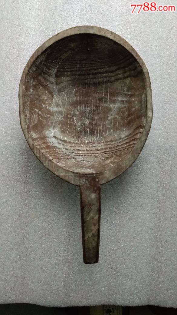 民国时期整块木板挖空的老水瓢