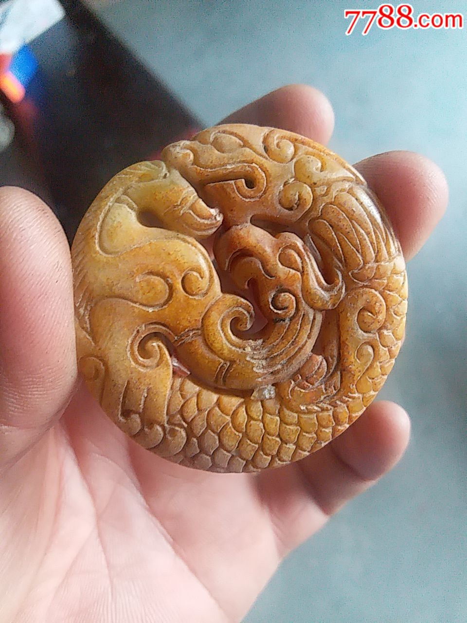 玉雕龙