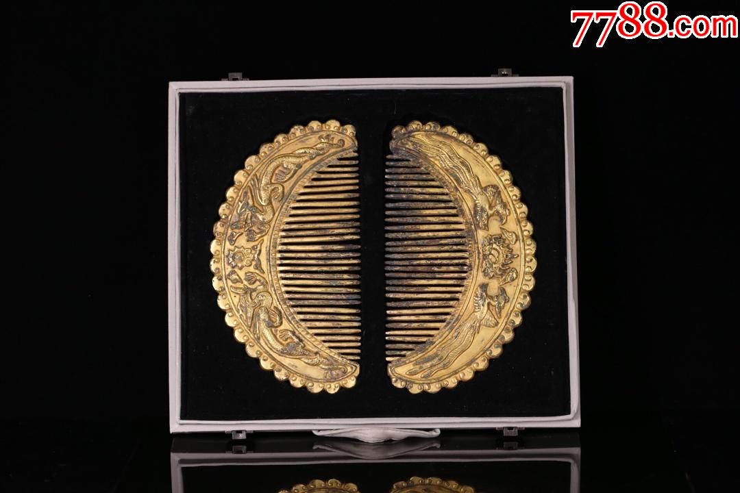 汉代,铜鎏金龙凤纹梳子一对