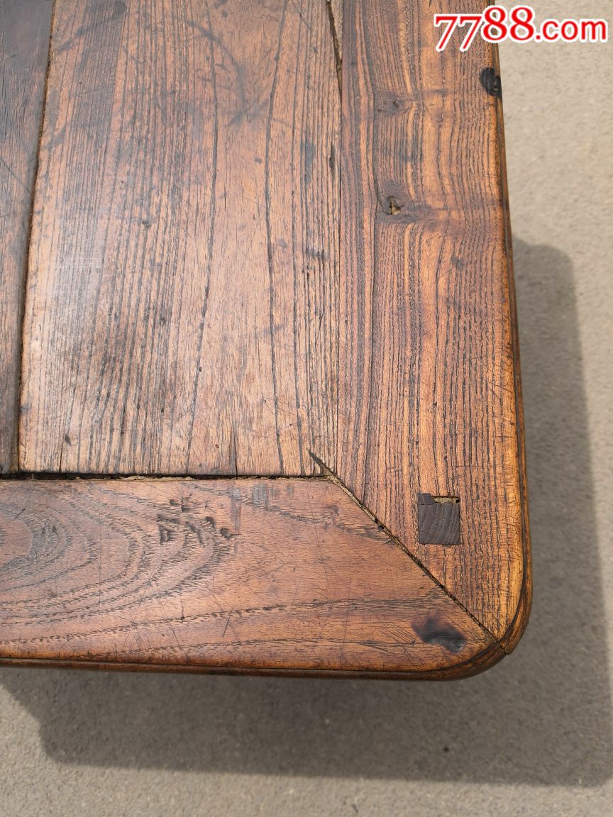 明未清初老榆木圆包圆八仙桌一张