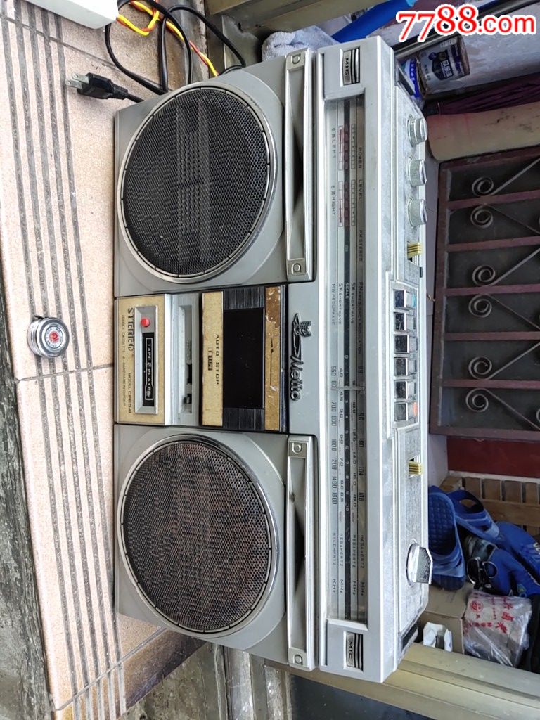 店内编号:582 品种: 三用机/两用机-三用机/两用机 属性: 收录机